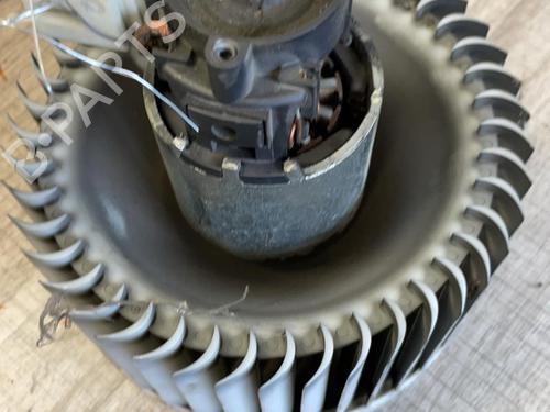 Used Heater blower motor RENAULT MASTER III Van (FV) 2.3 dCi 145 FWD (FV0E, FV0F, FV0H, FV02, FV0M, FV0S,... (146 hp) 25269472