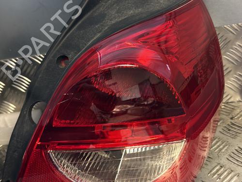Feu arrière droit RENAULT CLIO III (BR0/1, CR0/1) 1.5 dCi (BR17, CR17) (86 hp) 32134452