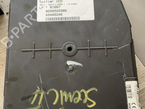 Used Fuse box RENAULT GRAND SCÉNIC II (JM0/1_) 1.9 dCi (JM0G, JM12, JM1G, JM2C) (120 hp) 21351098