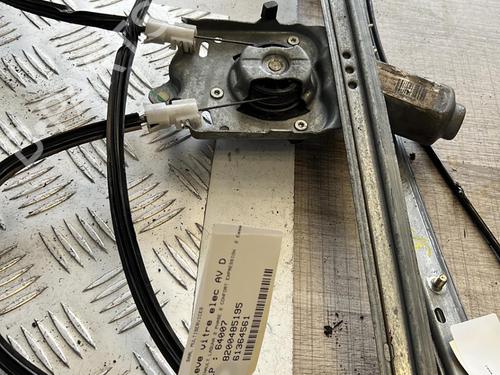 Used Front right window mechanism RENAULT LAGUNA II (BG0/1_) 2.0 16V (BG00, BG0K, BG0P, BG0W) (135 hp) 21338320