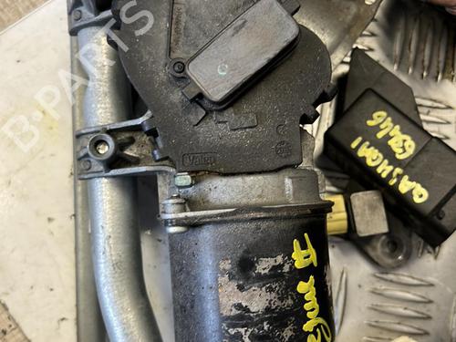 Used Front wiper motor RENAULT MEGANE II (BM0/1_, CM0/1_) 2.0 dCi (BM1K, CM1K) (150 hp) 21846916