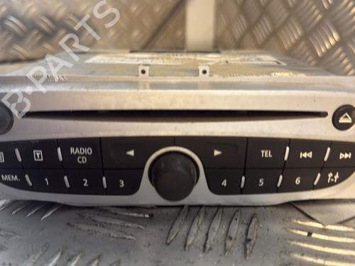 Used Radio RENAULT MEGANE III Hatchback (BZ0/1_, B3_) 1.9 dCi (BZ0N, BZ0J) (131 hp) 28035135