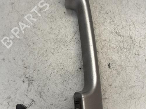 Used Front right exterior door handle KIA CEE'D Hatchback (ED) 1.6 CRDi 115 (115 hp) 26429484