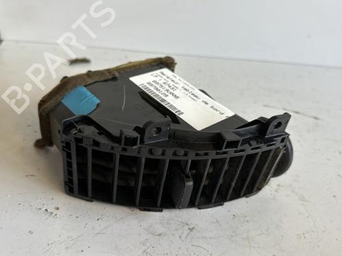 Used Air vent NISSAN NOTE (E11, NE11) 1.5 dCi (86 hp) 21353790