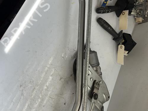 Used Front wiper motor DACIA LOGAN MCV (KS_) 1.5 dCi (KS04) (88 hp) 25292294