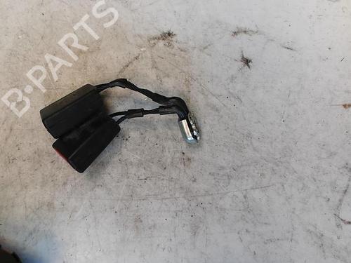 Used Seat buckle VW POLO V (6R1, 6C1) 1.0 (60 hp) 21358087