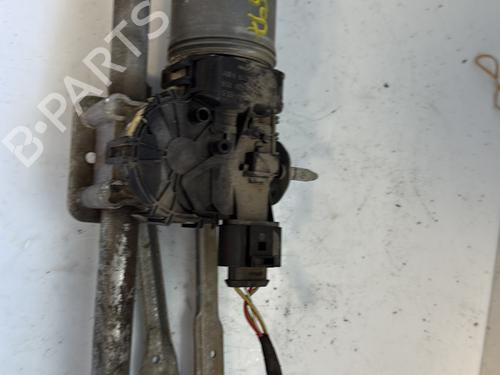 Used Front wiper motor VW POLO V (6R1, 6C1) 1.4 TDI (75 hp) 26239661