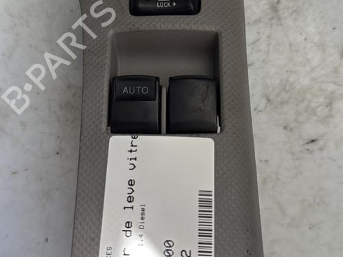 Used Left front window switch TOYOTA YARIS (_P9_) 1.4 D-4D (NLP90_, NLP90R) (90 hp) 24449222