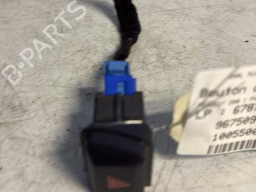 Used Warning switch PEUGEOT 208 I (CA_, CC_) 1.6 HDi / BlueHDi 75 (75 hp) 23797712