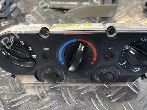 Climate control FORD FIESTA V (JH_, JD_) 1.3 | BP21333410I5 