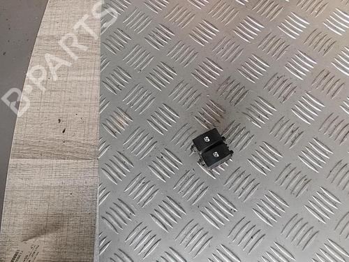 Used Left front window switch RENAULT MEGANE II Estate (KM0/1_) 1.5 dCi (KM16, KM1E) (106 hp) 21332371