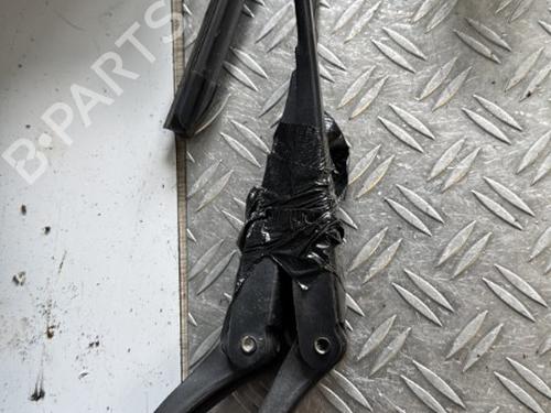 Used Front windshield wiper arm OPEL CORSA D (S07) 1.3 CDTI (L08, L68) (75 hp) 21345525