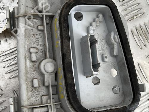 Used Lamp holder VW POLO (9N_, 9A_) 1.2 12V (64 hp) 21846813