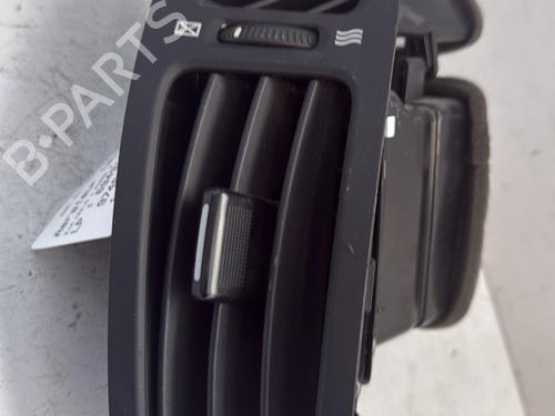 Used Air vent KIA CEE'D Hatchback (ED) 1.6 CRDi 115 (115 hp) 26213436