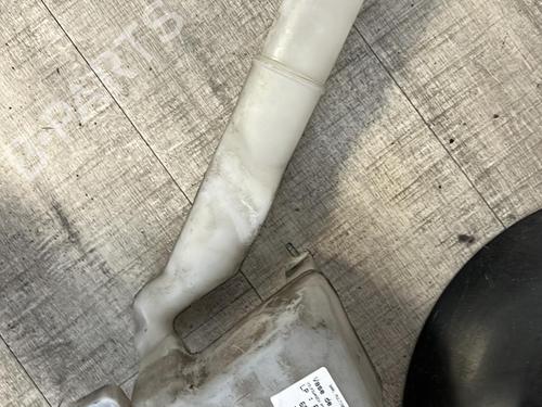 Used Windscreen washer tank VW POLO (9N_, 9A_) 1.4 16V (75 hp) 21354948