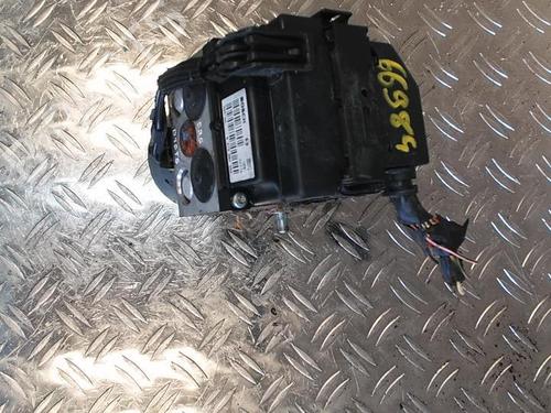 Used ABS pump TOYOTA YARIS (_P1_) 1.0 (SCP10_, SCP10R) (65 hp) 21342462