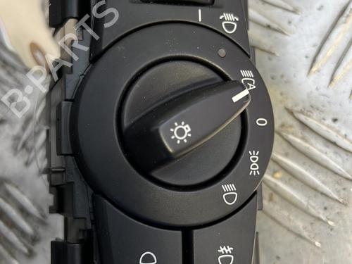 Used Headlight switch BMW 1 Convertible (E88) 118 d (143 hp) 21338819