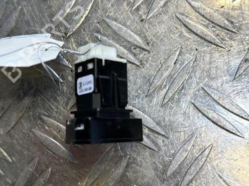 Switch PEUGEOT 3008 II SUV (MC_, MR_, MJ_, M4_) 1.2 THP/ PureTech 130 (MRHNSM, MRHNSU, MRHNSJ, MRHNYW,... | BP21349326I30 