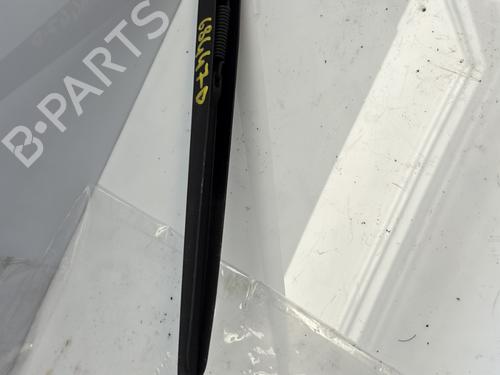 Used Front windshield wiper arm BMW 1 (E87) 120 i (150 hp) 24541263