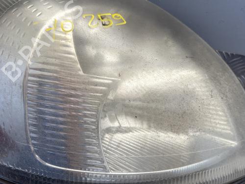 Used Right headlight NISSAN INTERSTAR Van (X70) dCi 120 (120 hp) 28001798
