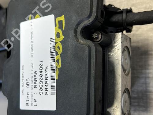 Used ABS pump MERCEDES-BENZ SPRINTER 3,5-t Van (B906) 316 CDI (906.631, 906.633, 906.635, 906.637) (163 hp) 21339043