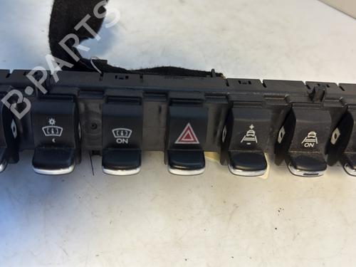 Used Switch PEUGEOT 3008 I MPV (0U_) 1.6 HDi (112 hp) 24425905