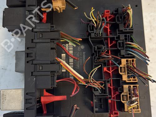 Fuse box VW TOURAN (1T1, 1T2) 2.0 TDI 16V | BP27171516E1 