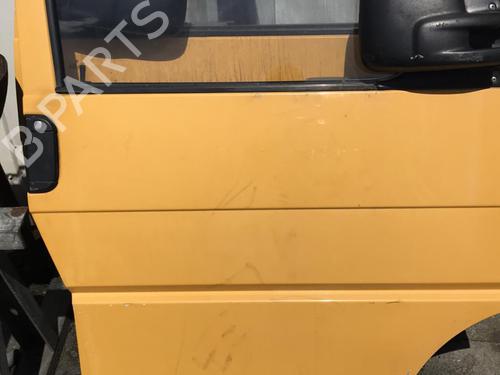 Right front door VW TRANSPORTER T4 Van (70A, 70H, 7DA, 7DH) 2.5 TDI | BP21340563C3 