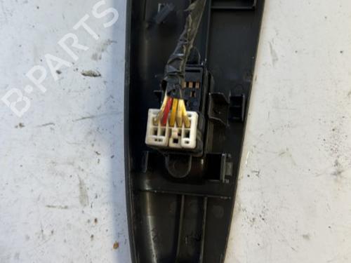 Right front window switch NISSAN NOTE (E11, NE11) 1.5 dCi | BP21353796I26 