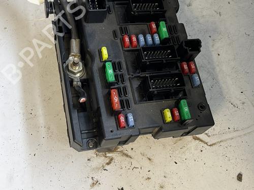 Used Fuse box PEUGEOT 307 (3A/C) 2.0 HDi 110 (107 hp) 26154265