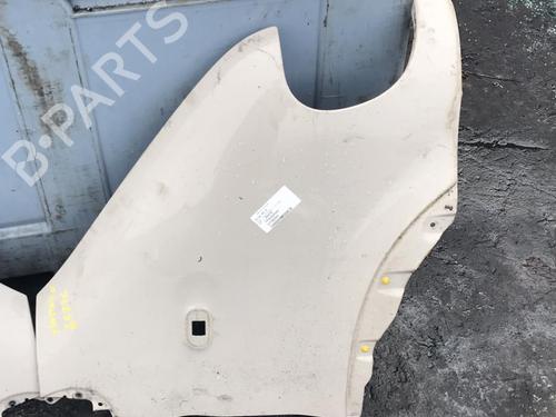 Used Right front fenders RENAULT MASTER II Bus (JD) 2.5 D (80 hp) 21356657