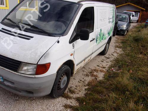 Left front indicator MERCEDES-BENZ VITO Van (W638) 108 D 2.3 (638.064, 638.068) | BP22128273C32 