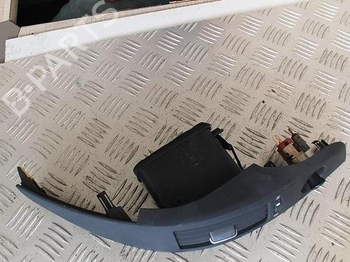Used Air vent TOYOTA COROLLA Verso (ZER_, ZZE12_, R1_) 2.2 D-4D (AUR10_, AUR10R) (136 hp) 21348139