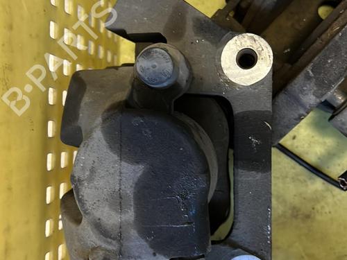 Used Right front brake caliper BMW X5 (E70) xDrive 30 d (235 hp) 21354277
