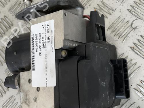 Used ABS pump MERCEDES-BENZ E-CLASS (W210) E 220 CDI (210.006) (143 hp) 21343334