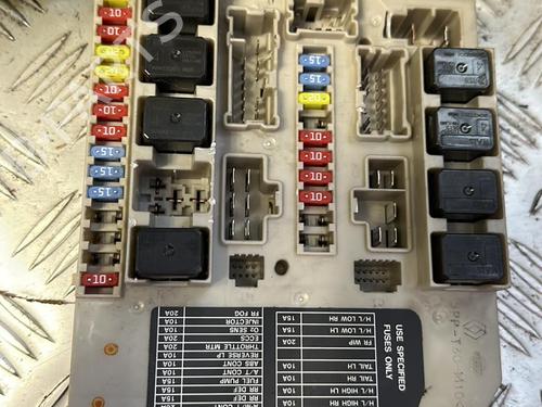 Used Fuse box NISSAN NOTE (E11, NE11) 1.5 dCi (90 hp) 21847342
