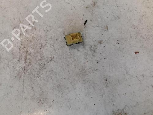 Used Left front window switch DACIA SANDERO II 1.2 (75 hp) 21334533