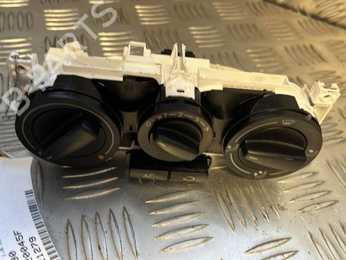 Commande Chauffage VW GOLF IV (1J1) 1.6 16V (105 hp) 21349121