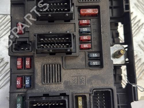 Used Fuse box PEUGEOT 206 Hatchback (2A/C) 1.4 i (75 hp) 28042529