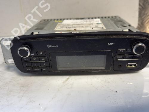 Used Radio RENAULT CLIO IV (BH_) 1.5 dCi 75 (75 hp) 22357688