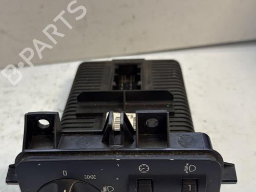 Used Headlight switch BMW 3 (E46) 330 xd (184 hp) 27212791