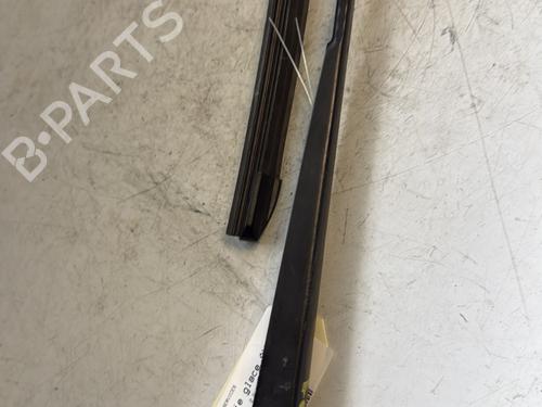Used Front windshield wiper arm CITROËN XSARA (N1) 2.0 HDi 109 (109 hp) 23797605