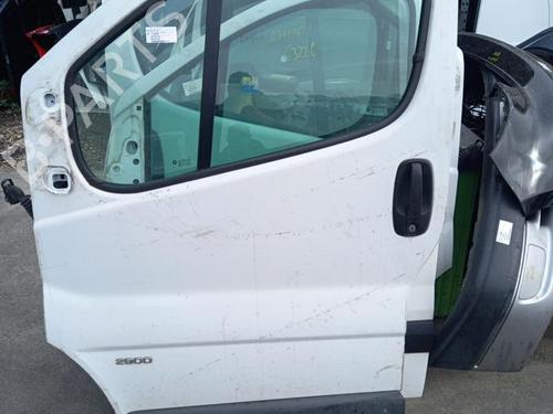 Used Left front door OPEL VIVARO A Van (X83) 2.0 CDTI (F7) (114 hp) 21355096