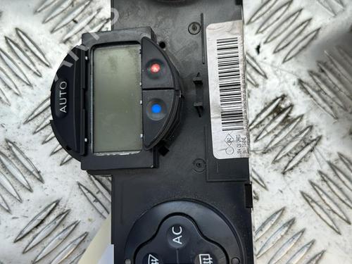 Used Climate control RENAULT SCÉNIC II (JM0/1_) 1.5 dCi (JM1E, JM16) (106 hp) 21356555