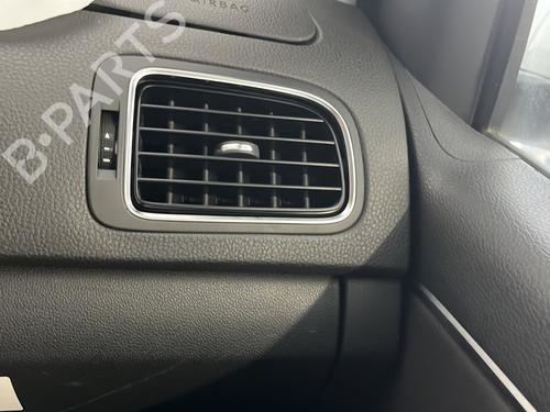 Used Air vent VW POLO V (6R1, 6C1) 1.4 TDI (75 hp) 26239676