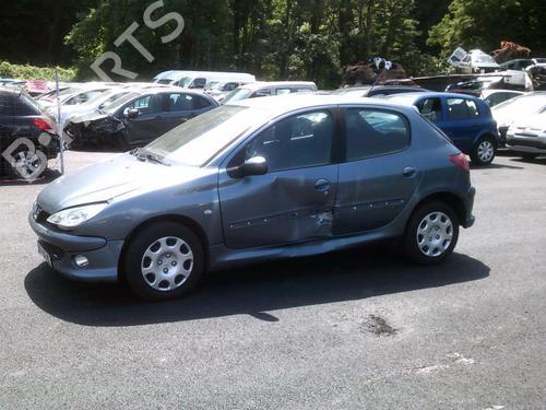 Fuse box PEUGEOT 206 Hatchback (2A/C) 1.4 HDi eco 70 | BP21342941E1 