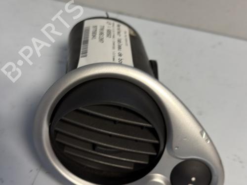 Used Air vent RENAULT CLIO III (BR0/1, CR0/1) 1.5 dCi (BR17, CR17) (86 hp) 22232713