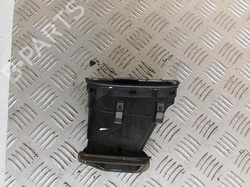 Used Air vent VW GOLF VI (5K1) 2.0 TDI (110 hp) 21332533