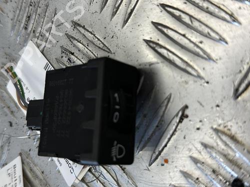 Used Headlight switch CITROËN BERLINGO Box Body/MPV (B9) 1.6 BlueHDi 100 (99 hp) 21340826