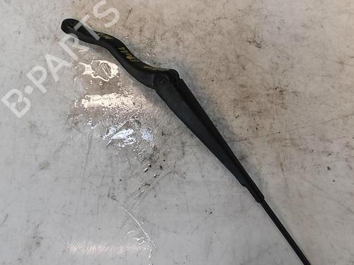 Used Front windshield wiper arm OPEL CORSA D (S07) 1.0 (L08, L68) (60 hp) 21342773